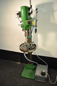 Cooling-lubricating system type SA mounted on a drilling machine